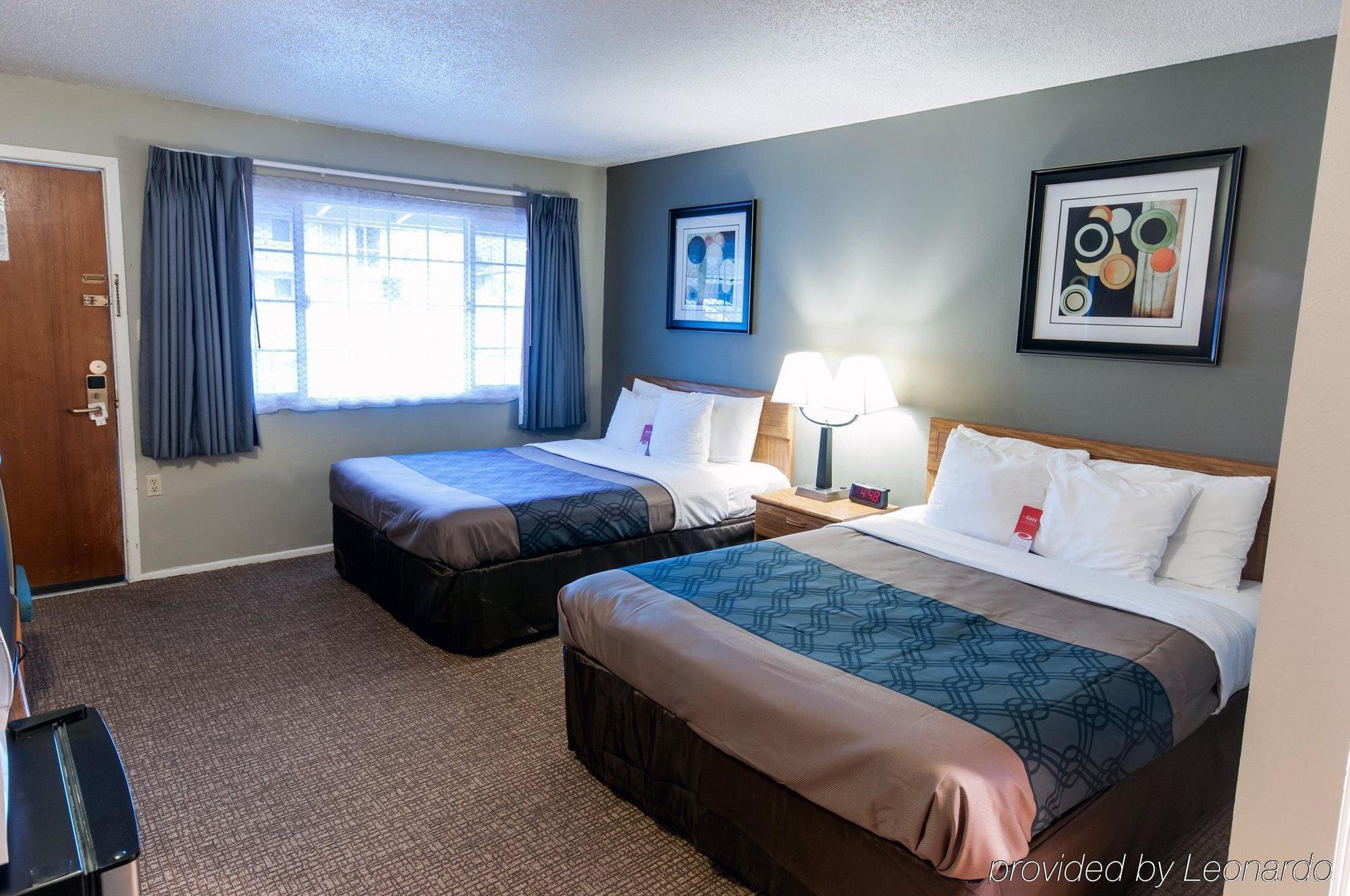 Econo Lodge Inn & Suites Уайрика Экстерьер фото