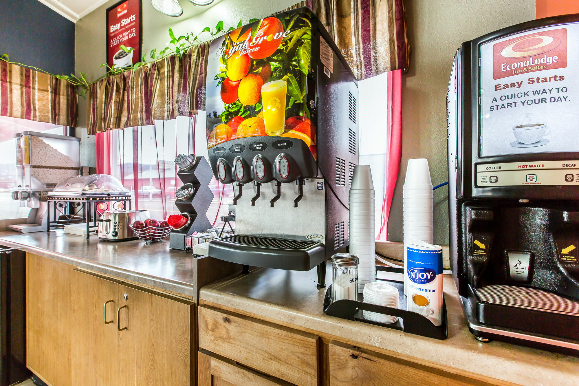 Econo Lodge Inn & Suites Уайрика Экстерьер фото